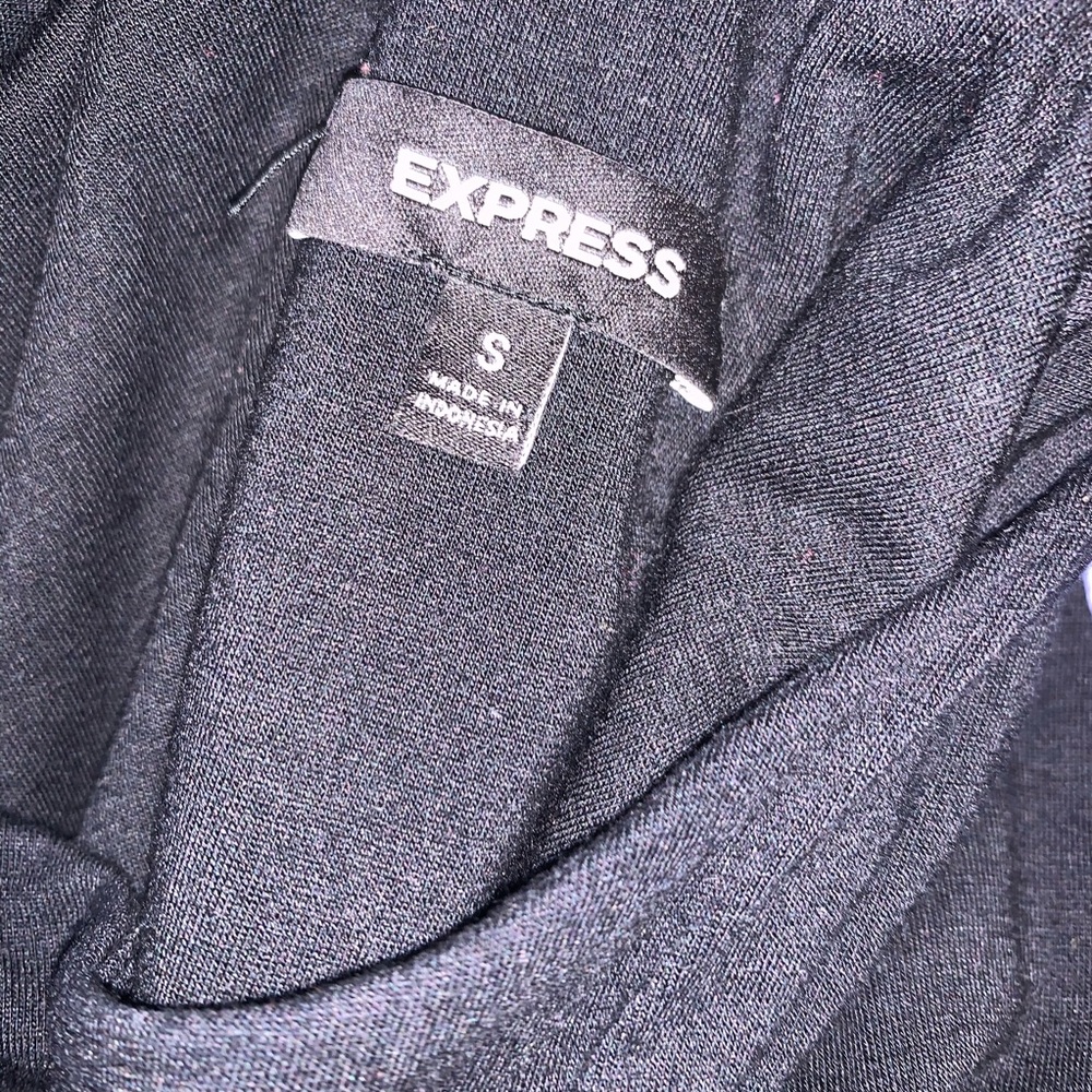 Express dress - Picture 6 of 7